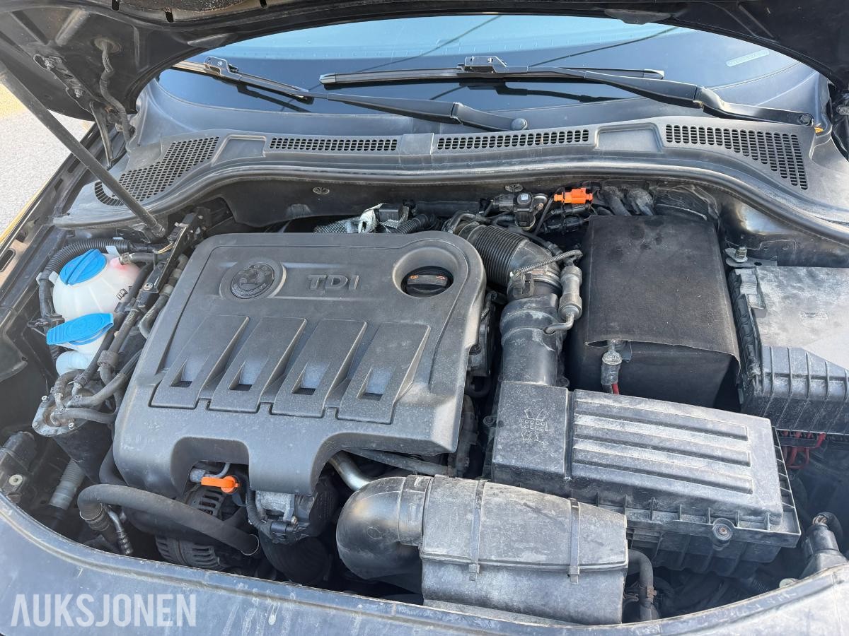 2013 SKODA SUPERB 2.0 TDI 140HK DSG EU-OK 10.28 MINNESETE