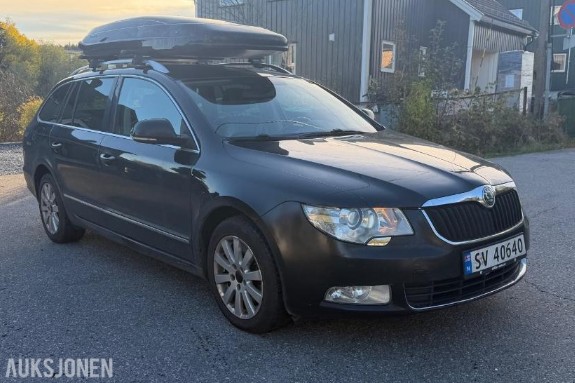 2013 SKODA SUPERB 2.0 TDI 140HK DSG EU-OK 10.28 MINNESETE