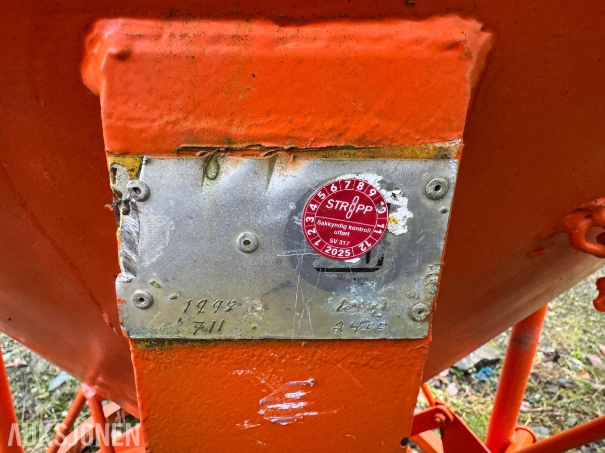 1998 SI-JO Betongtobbe – 1000 liter – Kranløft