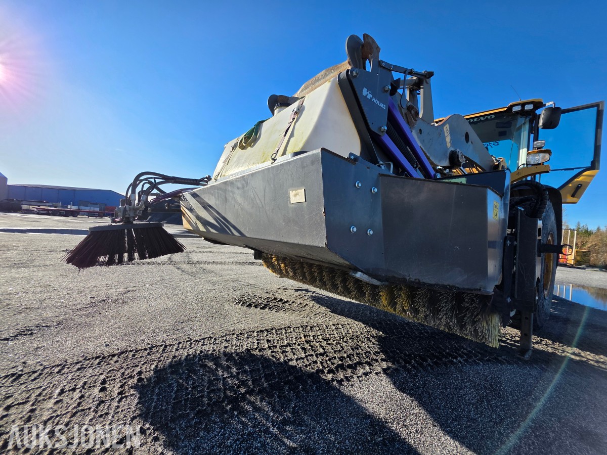 2017 Holms feiemaskin 300-2,5-BM-feste-vanntank-sidekost