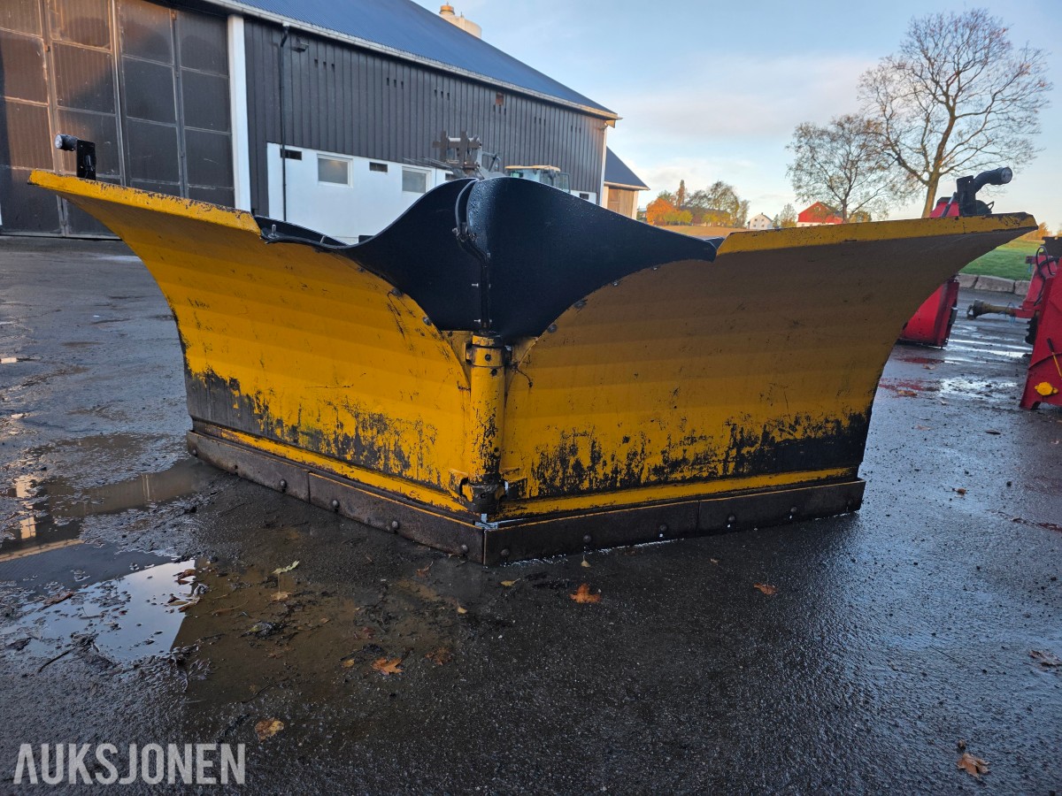 2001 Tellefsdal v-plog V-3300 HS trimafeste