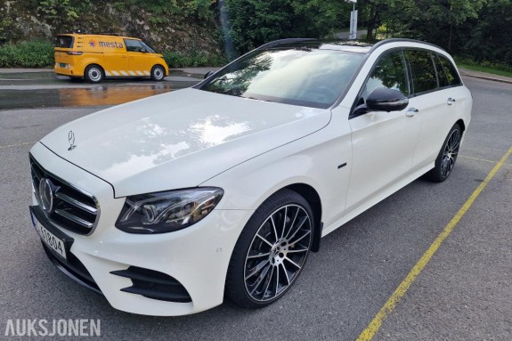2020 Mercedes-Benz E-Klasse AMG E300de T, Automat, Hengerfeste, Ryggekamera, Skinninteriør, S+V dekk, EU OK til 03.2028  