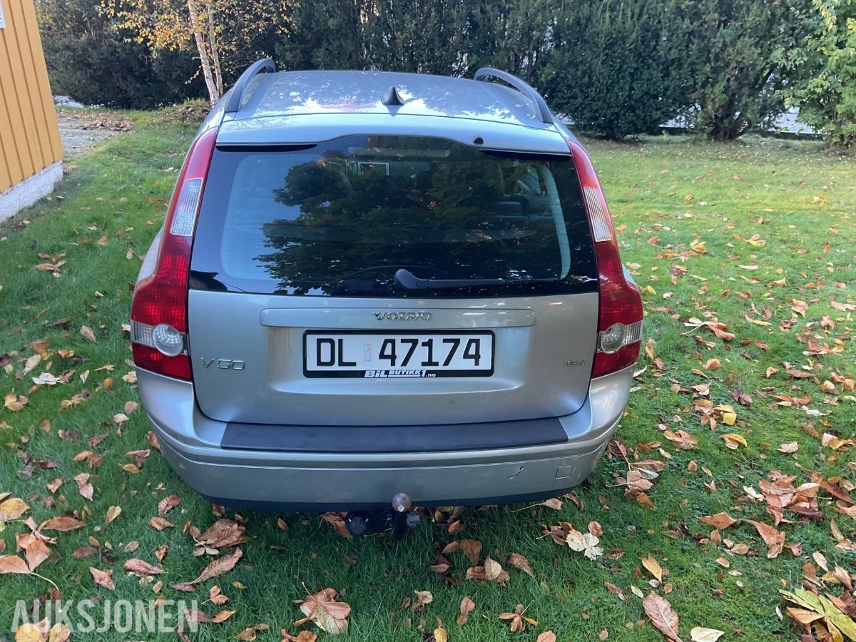 2006 VOLVO V50 1.6D 109HK EU-OK 04.28 HENGERFESTE SKINN
