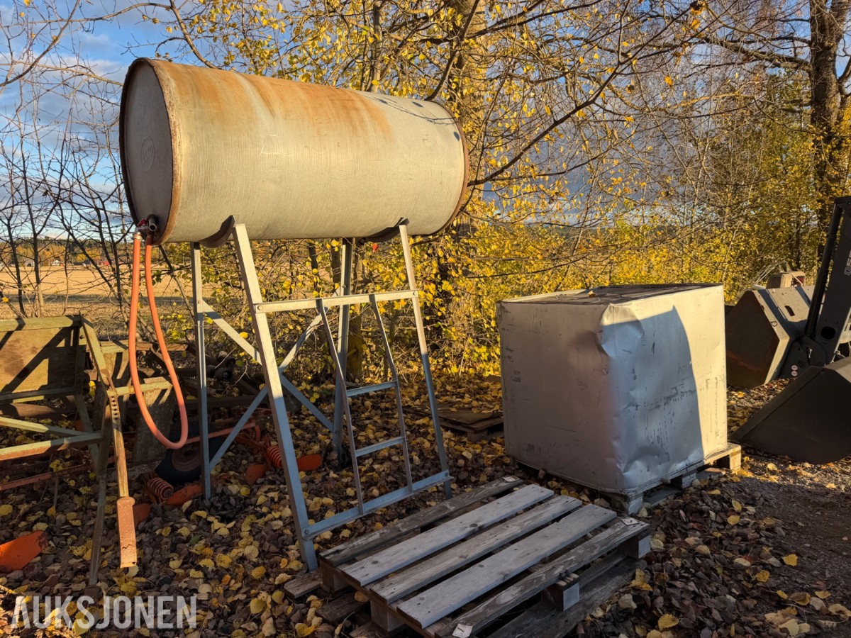 Dieseltanker i metall *Ingen minstepris*