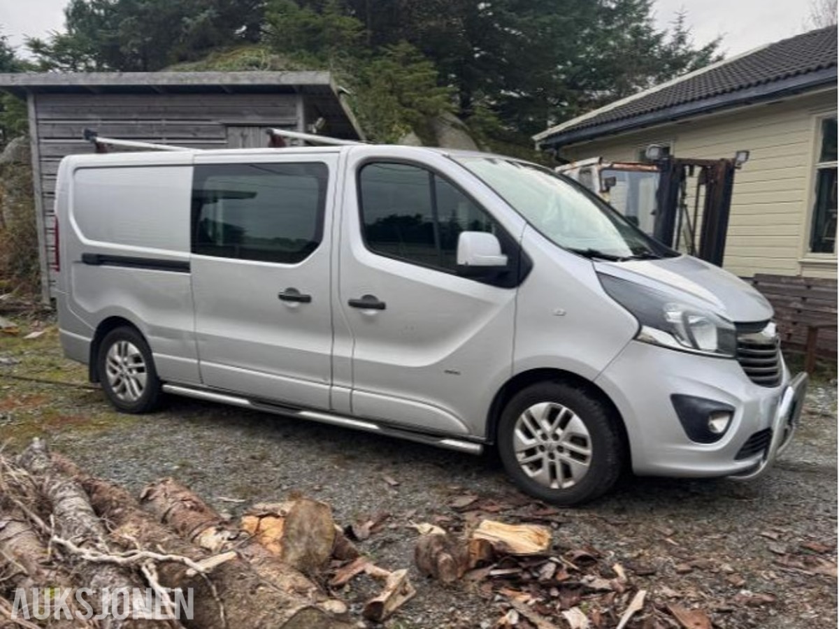 2015 Opel Vivaro 1.6 Diesel 120hk Hengerfeste, S+V dekk, reparasjonsobjekt