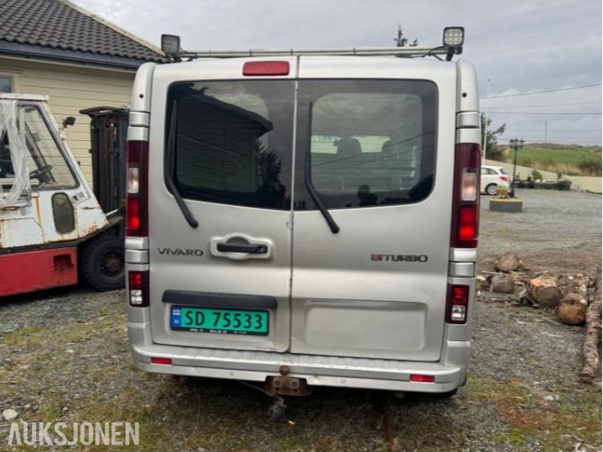 2015 Opel Vivaro 1.6 Diesel 120hk Hengerfeste, S+V dekk, reparasjonsobjekt