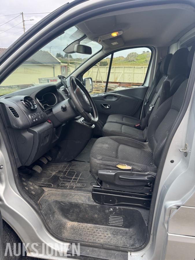 2015 Opel Vivaro 1.6 Diesel 120hk Hengerfeste, S+V dekk, reparasjonsobjekt