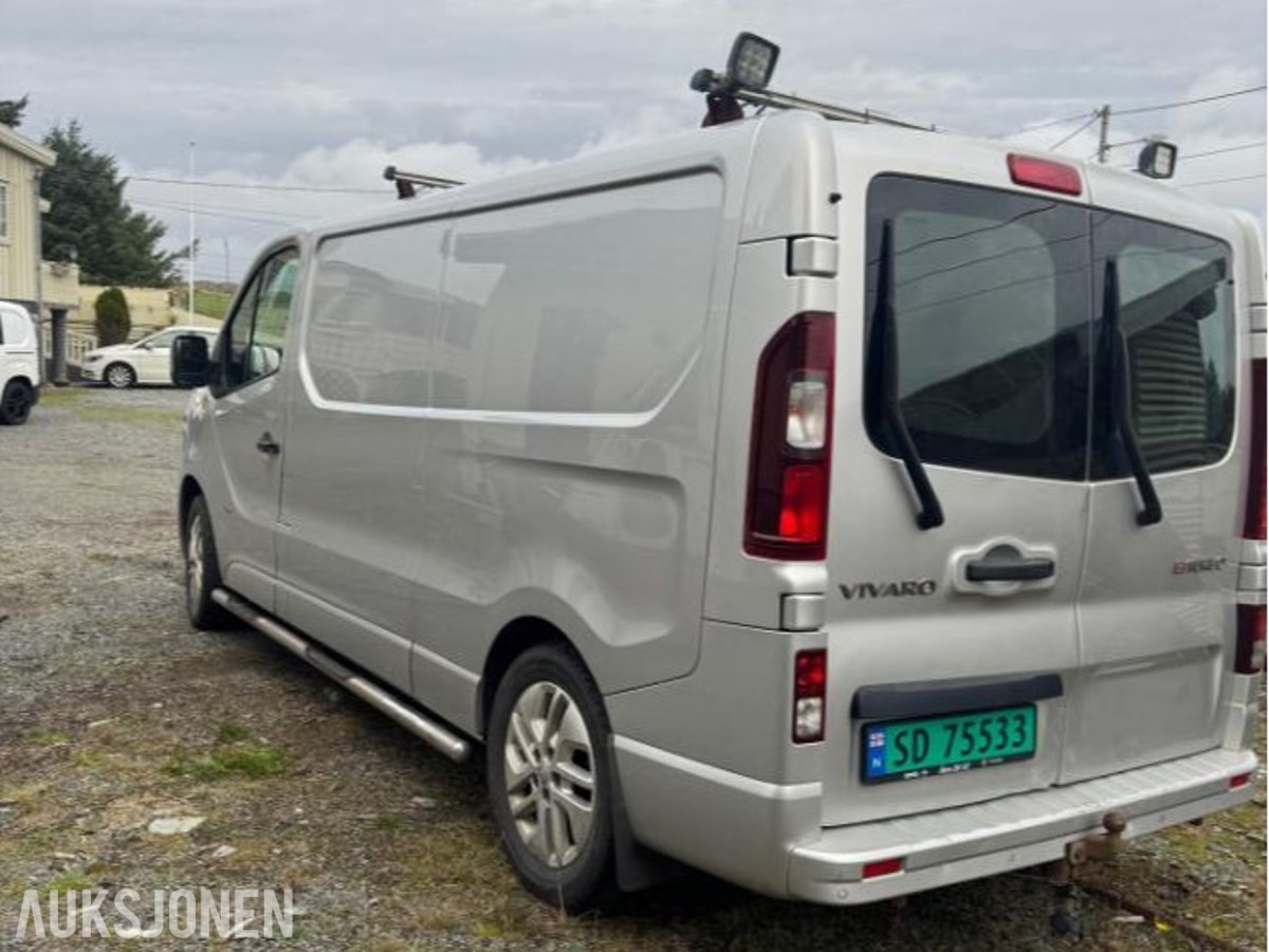 2015 Opel Vivaro 1.6 Diesel 120hk Hengerfeste, S+V dekk, reparasjonsobjekt