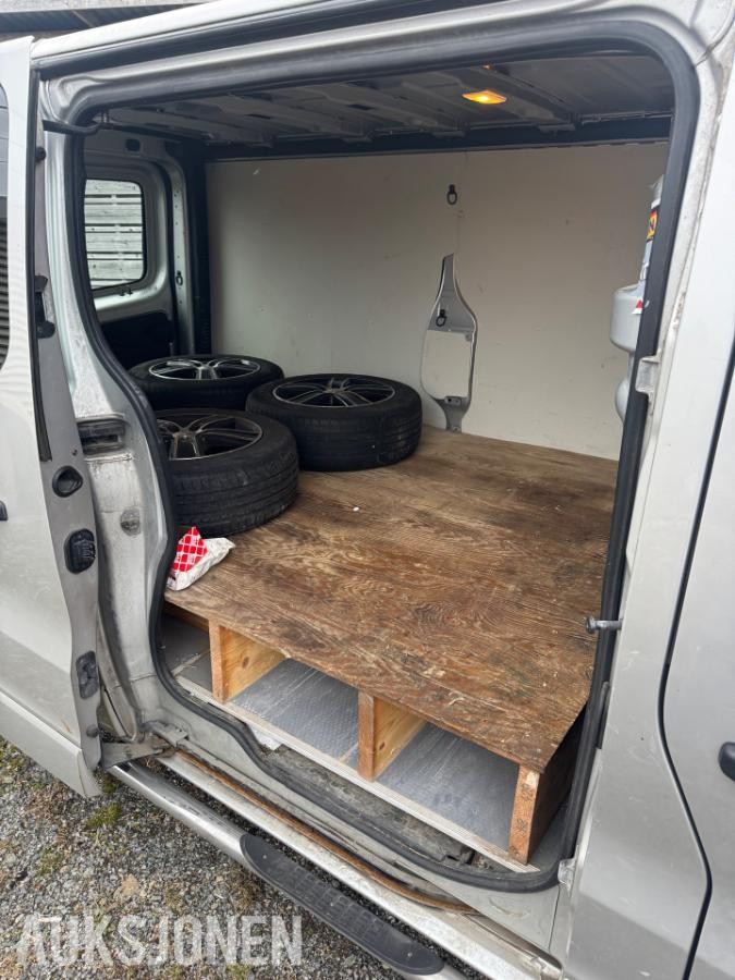 2015 Opel Vivaro 1.6 Diesel 120hk Hengerfeste, S+V dekk, reparasjonsobjekt