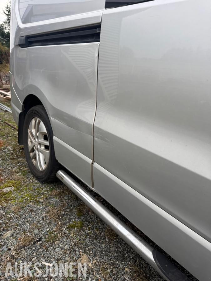 2015 Opel Vivaro 1.6 Diesel 120hk Hengerfeste, S+V dekk, reparasjonsobjekt