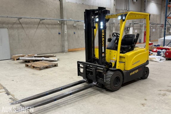 2014 Hyster J2.5XN Elektrisk Motvektstruck - 847t - Lader og kabel