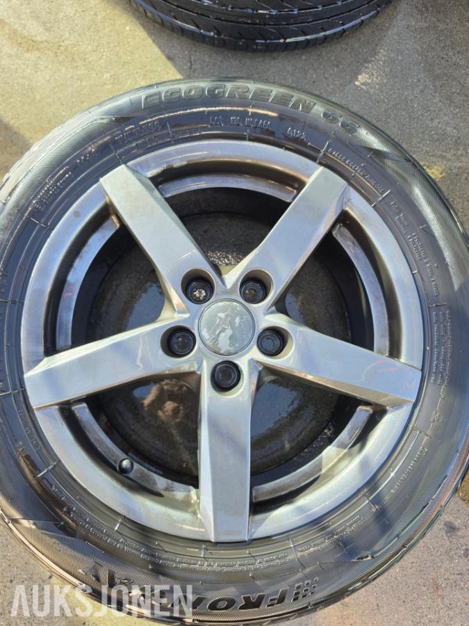 Volvo felger 16 tommer Sommerdekk