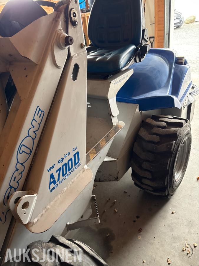 2010 Multione a700d, 812 timer MVA FRI KOMPAKTLASTER