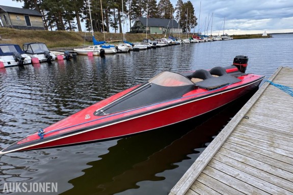 1969 Gilbert 21 Croupier med 1984 Mercury 2,4 liter / 200 hk selges