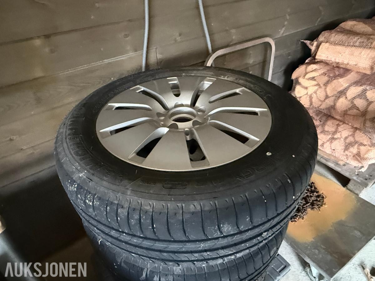 Mercedes Hjulsett - sommerdekk 205/60 R 16