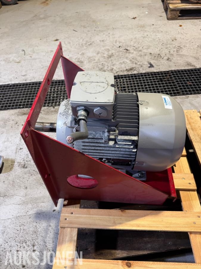 Lite brukt Lönne 11 kW trefase elektromotor
