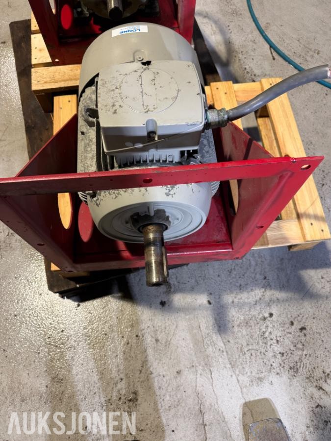Lite brukt Lönne 11 kW trefase elektromotor