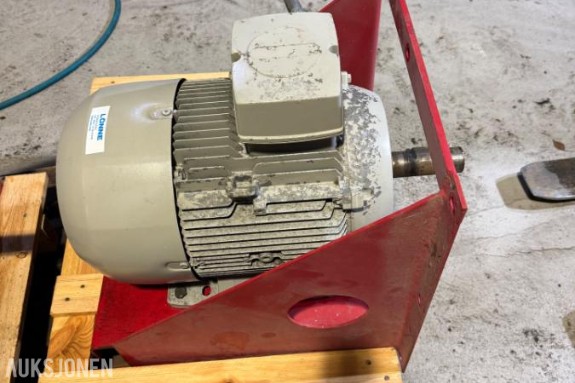 Lite brukt Lönne 11 kW trefase elektromotor