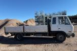 1994 Nissan Planbil m/nedfellbare-karmer