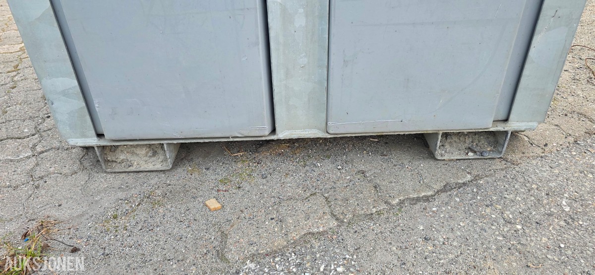 Trailer Engineering dieseltank 950