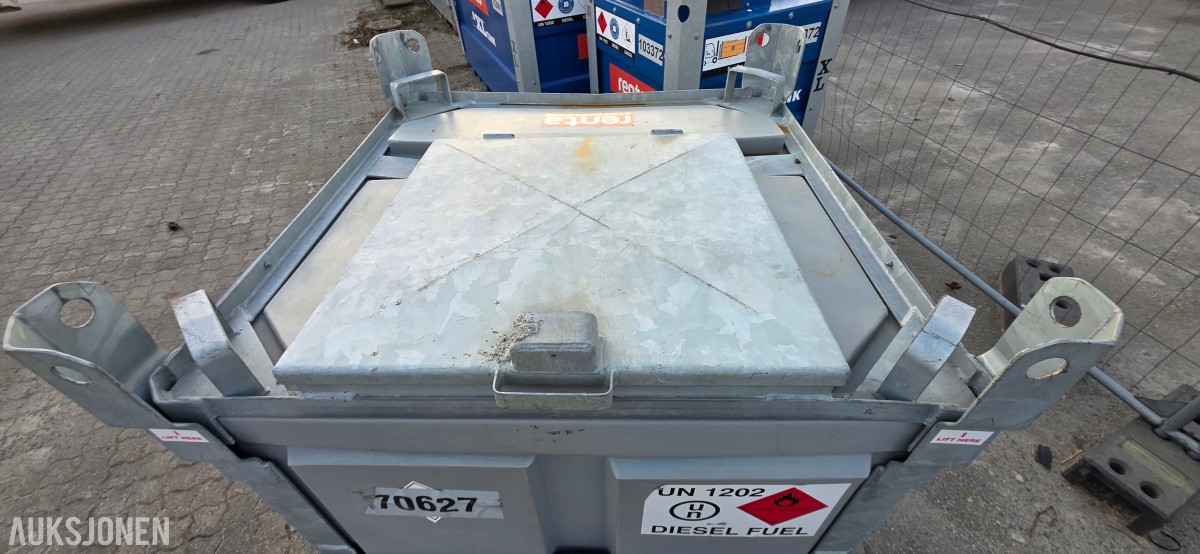 Trailer Engineering dieseltank 950