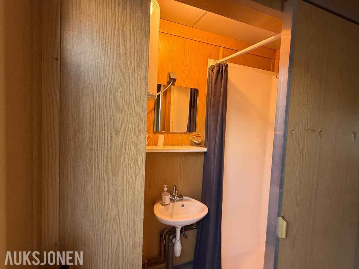 Boligbrakke - 20 fot - Kjøkken, bad ++