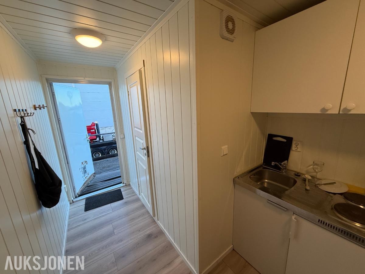 Boligbrakke - 20 fot - Kjøkken, bad ++