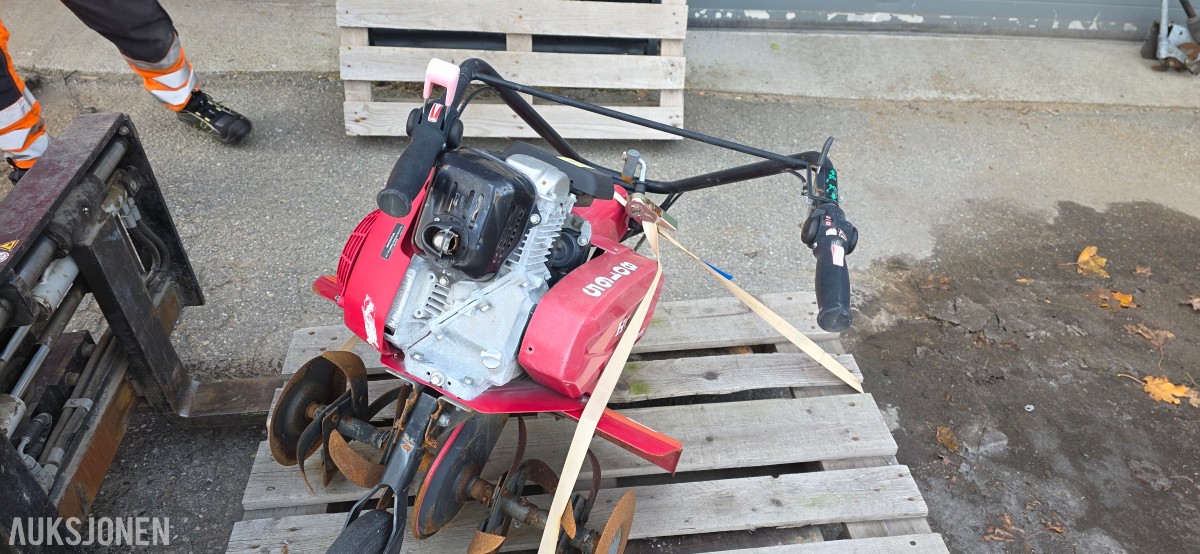 2011 Honda FG315K2 DE2 Jordfreser