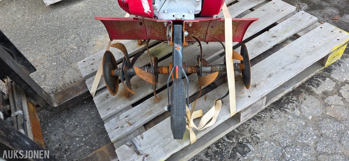 2011 Honda FG315K2 DE2 Jordfreser