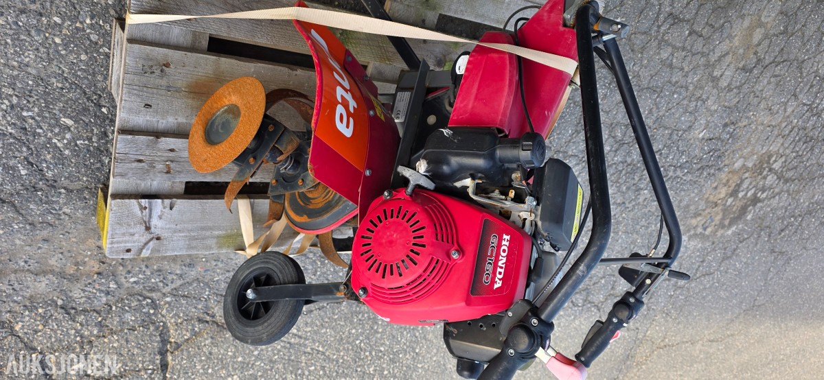 2011 Honda FG315K2 DE2 Jordfreser