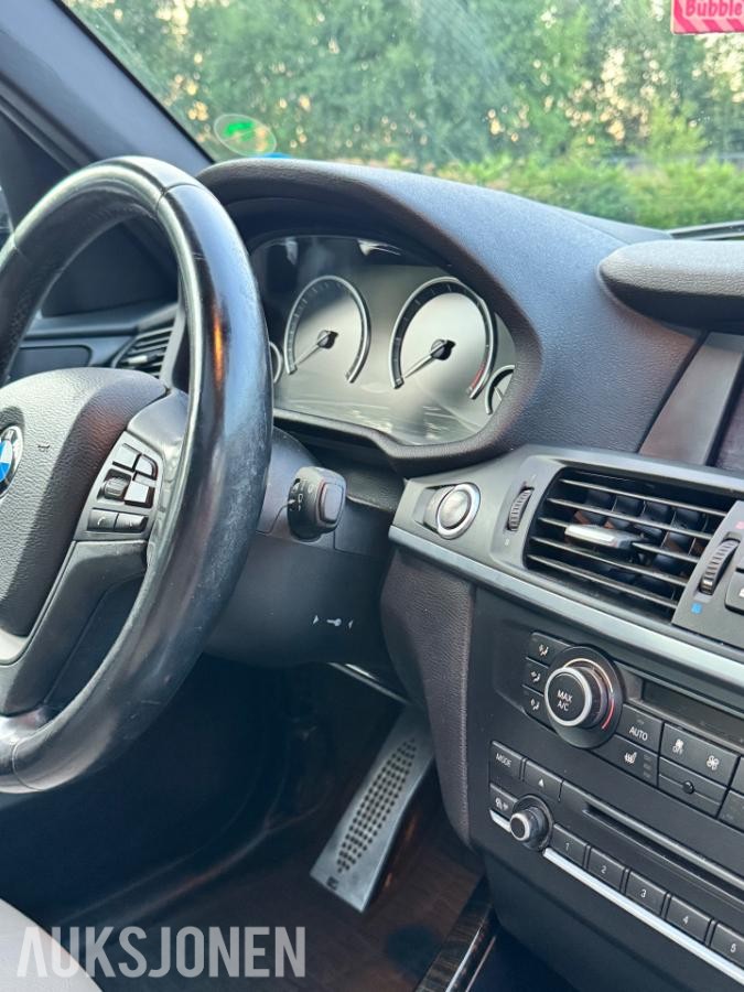 2013 BMW X3XDRIVE20D 163 HK AUT M-SPORT HENGERFESTE PANO KAMERA HEAD-UP