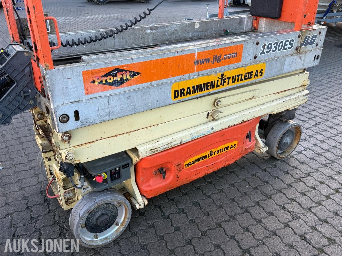 2006 JLG 1930ES sakselift med 8 meter arbeidshøyde