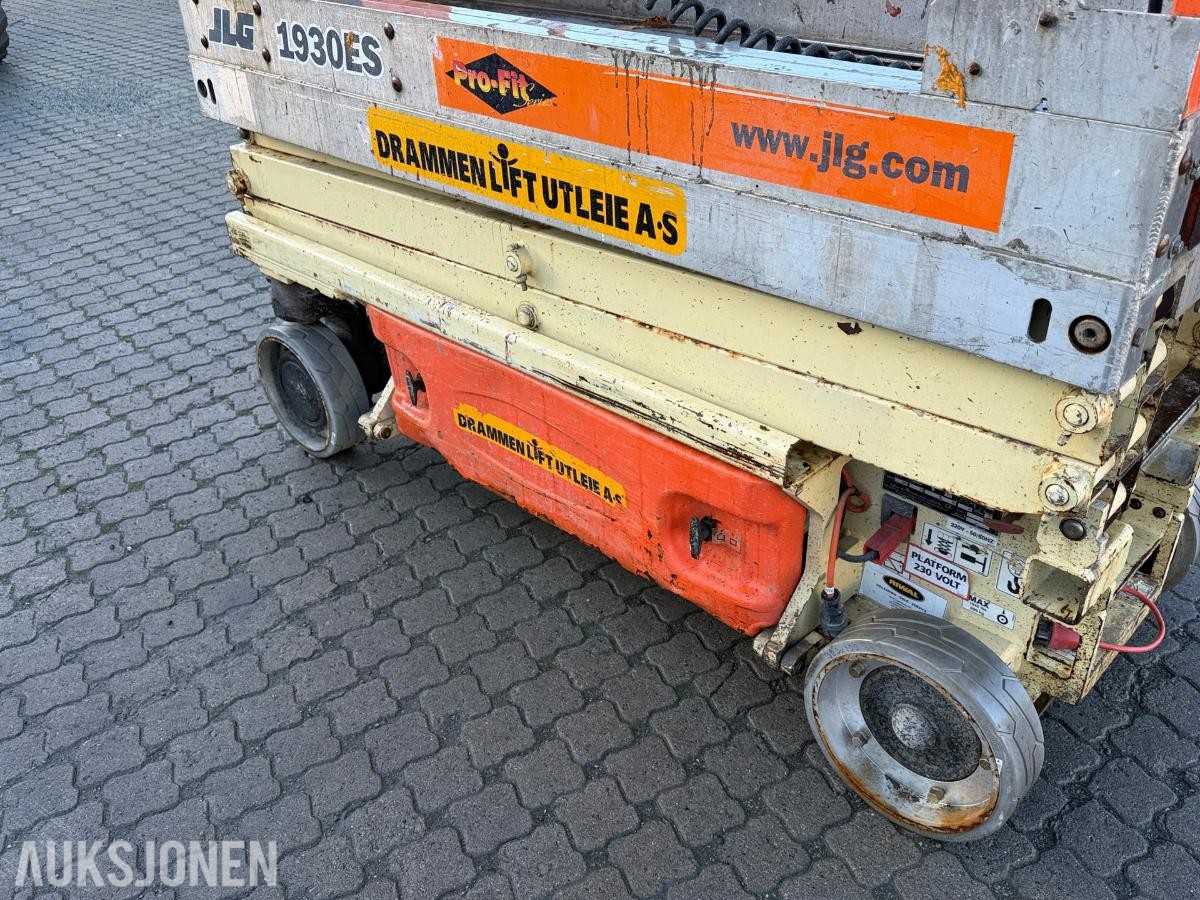2006 JLG 1930ES sakselift med 8 meter arbeidshøyde
