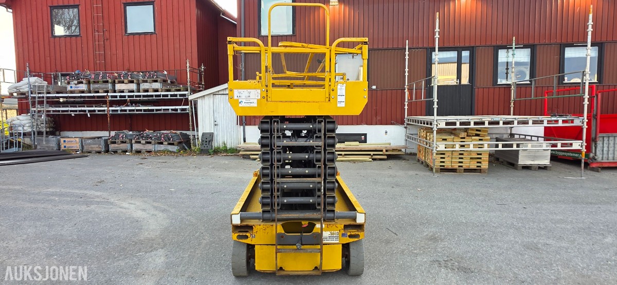 2018 GMG 4646ED elektrisk sakselift