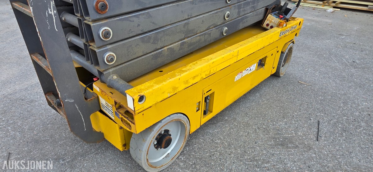 2018 GMG 4646ED elektrisk sakselift