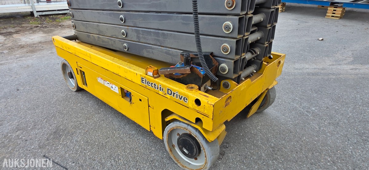 2018 GMG 4646ED elektrisk sakselift
