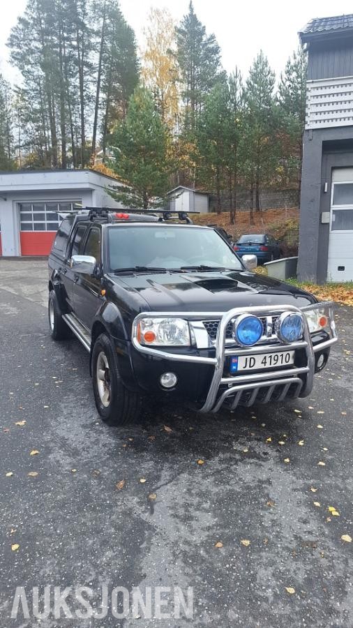 2002 Nissan King Cab 2.5-133 D 4X4