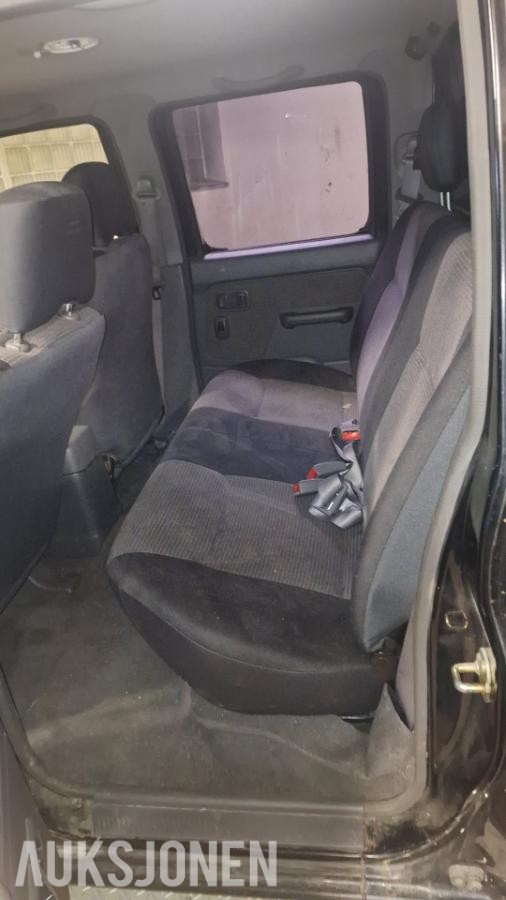 2002 Nissan King Cab 2.5-133 D 4X4