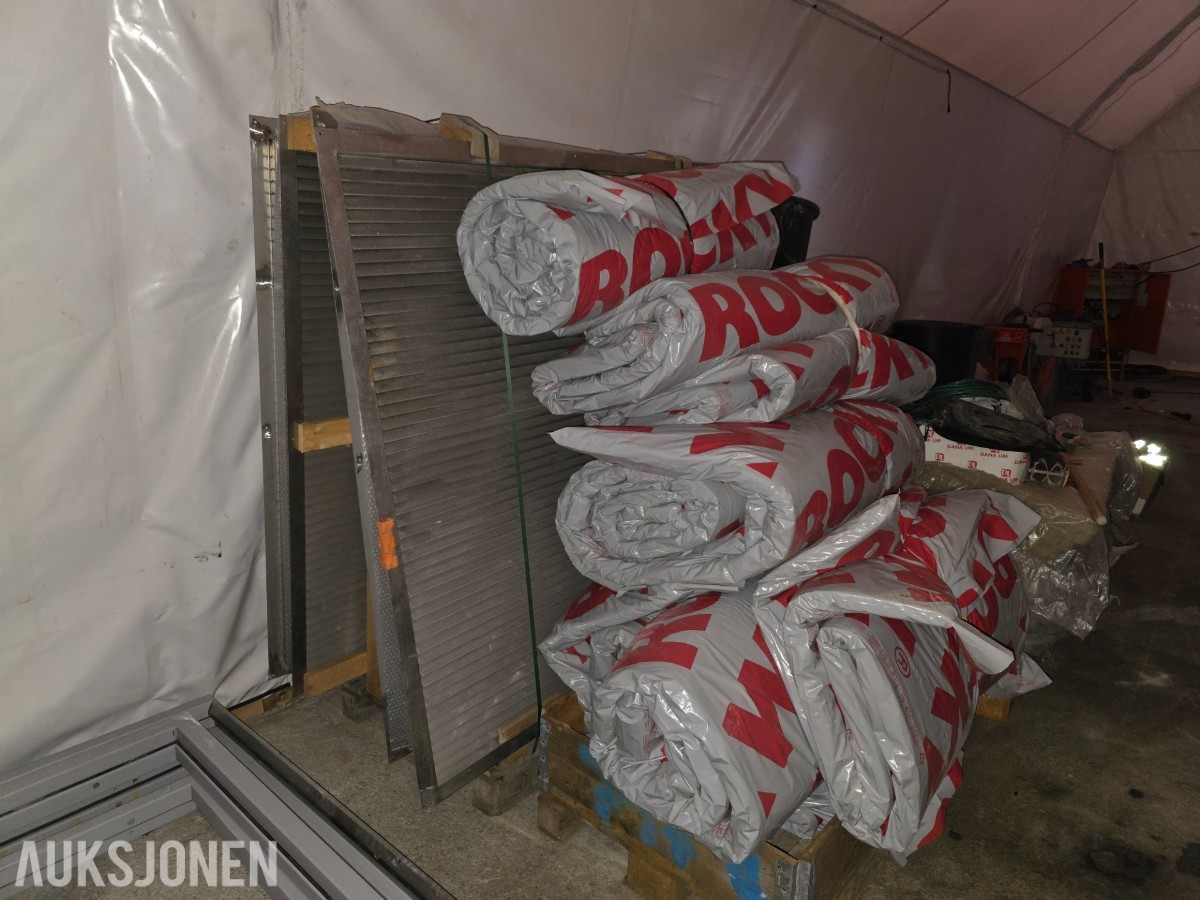 Diverse innhold telt selges samlet Vintermatter, Mapei Zinkbolt, Rettholt+++