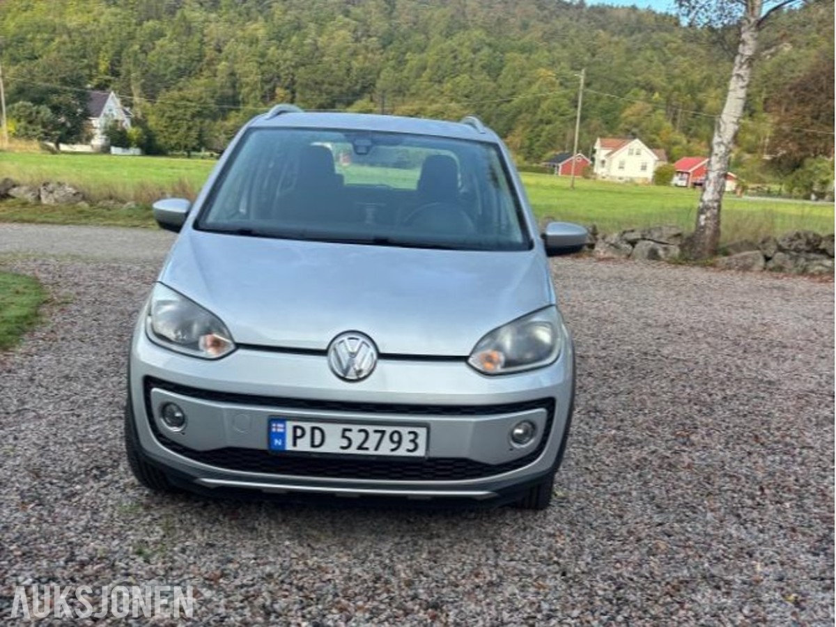 2014 Volkswagen Cross UP! 1.0 Bensin 75hk Cruisekontroll, Navigasjon