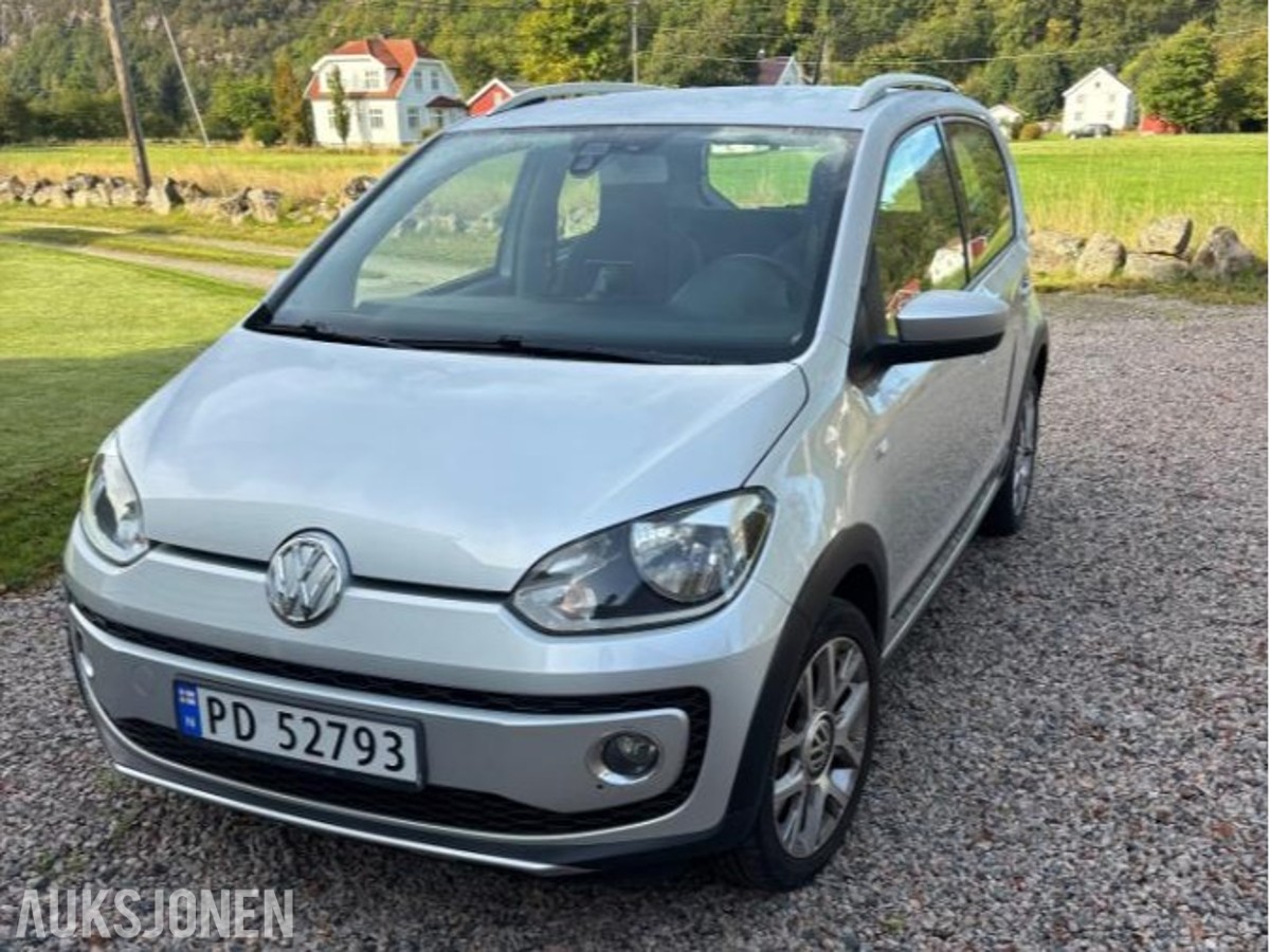 2014 Volkswagen Cross UP! 1.0 Bensin 75hk Cruisekontroll, Navigasjon