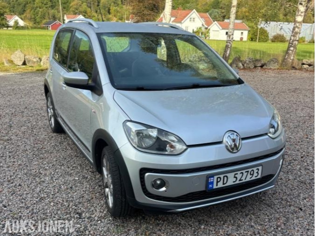 2014 Volkswagen Cross UP! 1.0 Bensin 75hk Cruisekontroll, Navigasjon