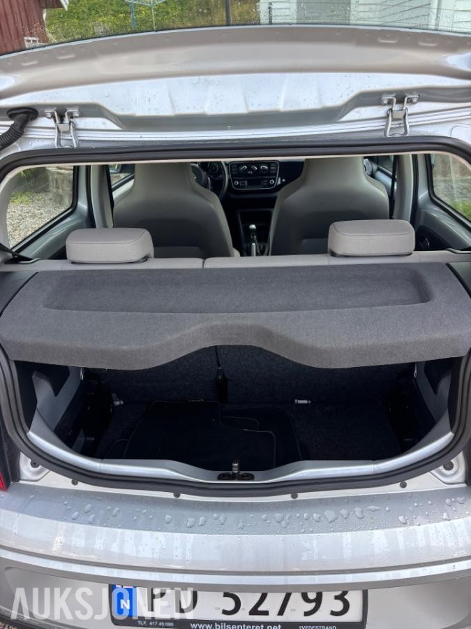 2014 Volkswagen Cross UP! 1.0 Bensin 75hk Cruisekontroll, Navigasjon