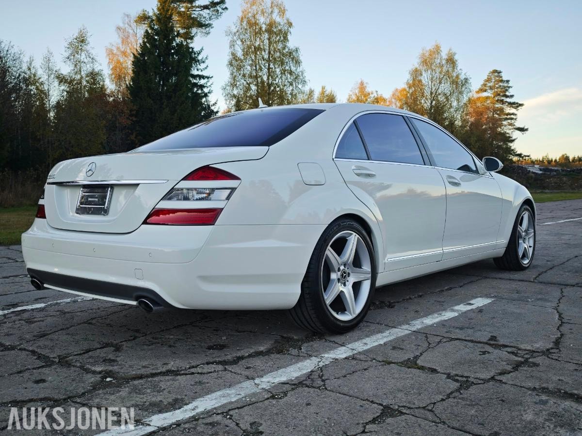 2007 MERCEDES-BENZ S550 V8 LONG MASSASJESETER KAMERA HARMAN KARDON