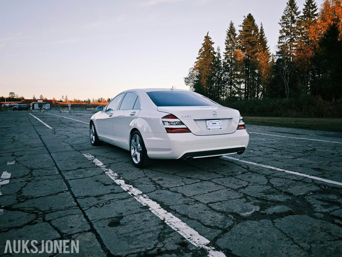 2007 MERCEDES-BENZ S550 V8 LONG MASSASJESETER KAMERA HARMAN KARDON