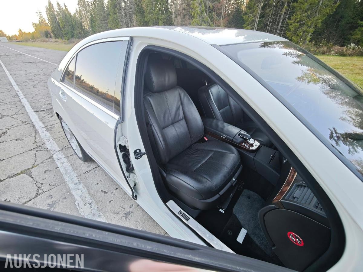 2007 MERCEDES-BENZ S550 V8 LONG MASSASJESETER KAMERA HARMAN KARDON