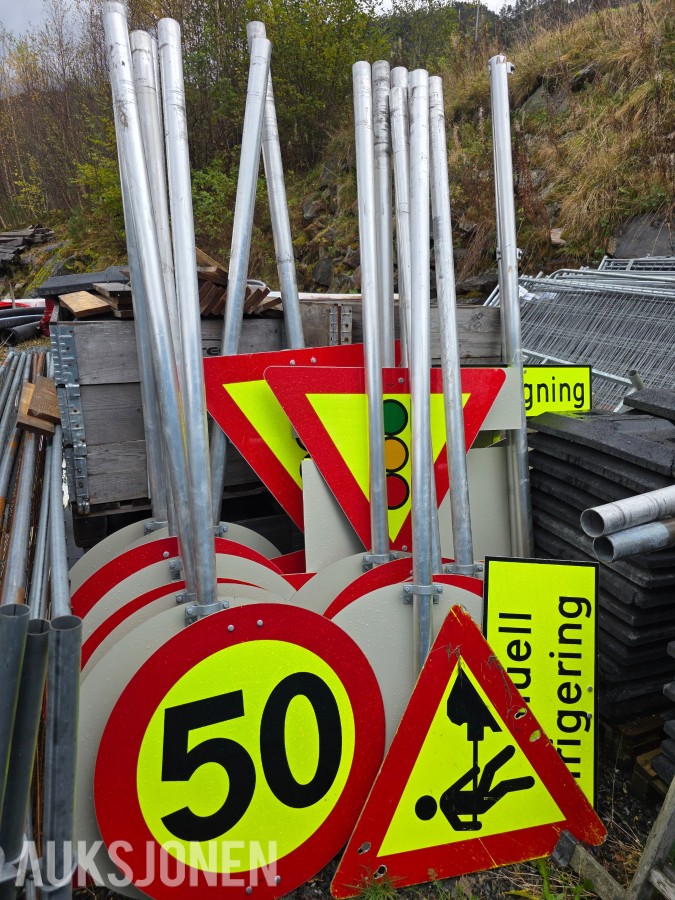 906 Zebra med føtter og Hvite plastgjerder selges samlet
