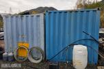 2 stk 10 fots containere selges samlet med innhold