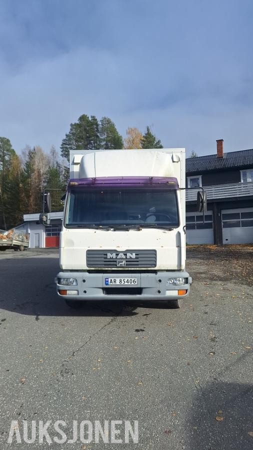 2002 MAN 9.185LLC kassebil kassebil med løftelem