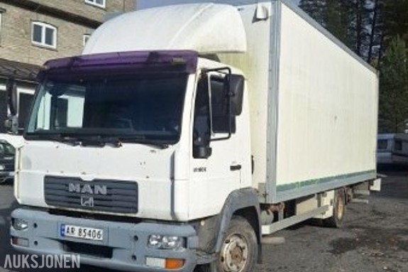 2002 MAN 9.185LLC kassebil kassebil med løftelem